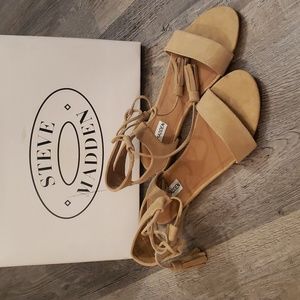 Steve Madden Daryyn Sandals